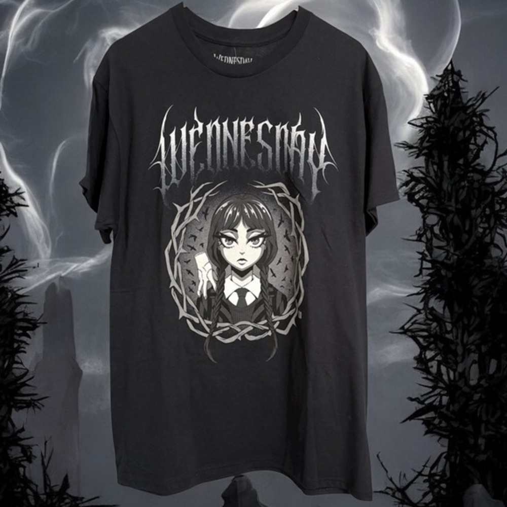 NWT Wednesday Addams Cartoon Portrait Graphic T-Shirt Large